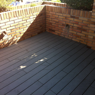 Parquet exterior.