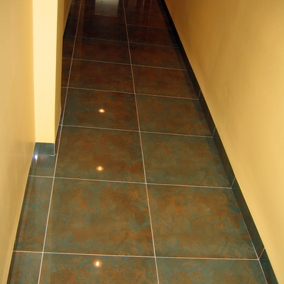 PAVIMENTO PORCELANICO