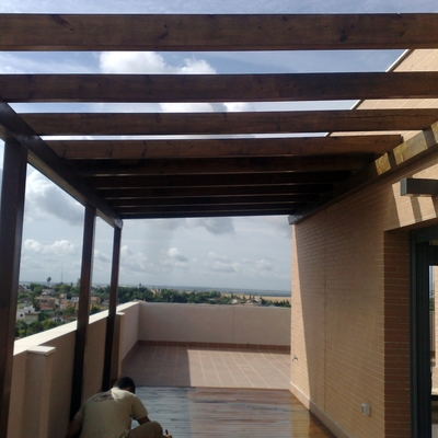 pergola y tarima