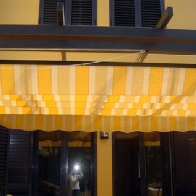 Pérgola y toldo