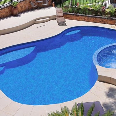 PISCINA DEFORME