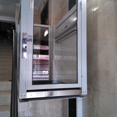 ELEVADOR VERTICAL