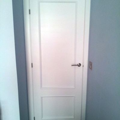 PUERTA CIEGA LACADA