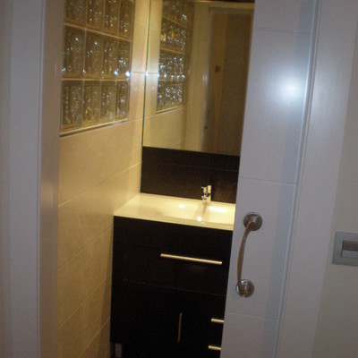 PUERTA CORREDERA DE BAÑO