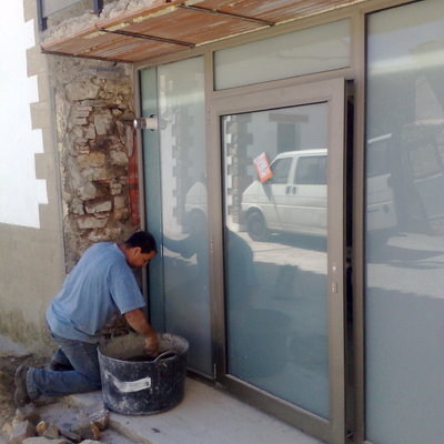 Puerta en Fachada
