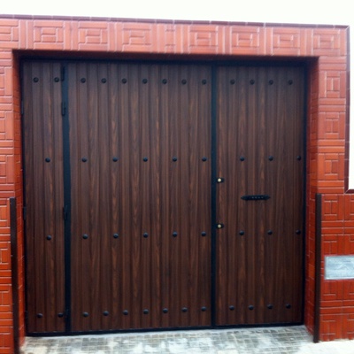 Puerta imitacion madera