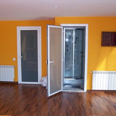 Puertas de aluminio en interior