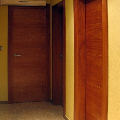 puertas en cedro
