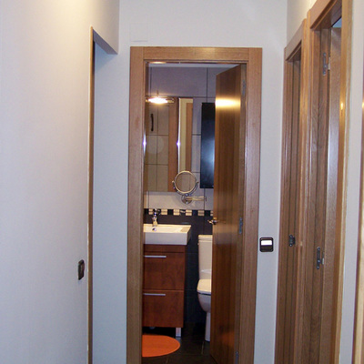 PUERTAS EN PASILLO