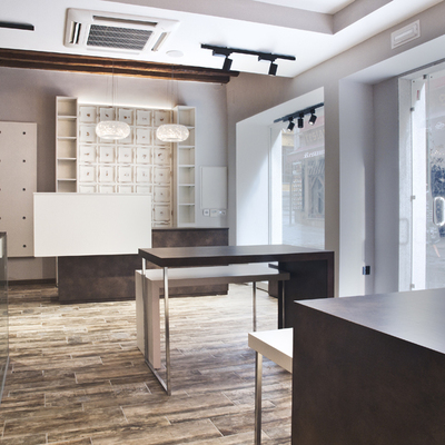 Interior Tienda Moda hombre Rasil en Ávila