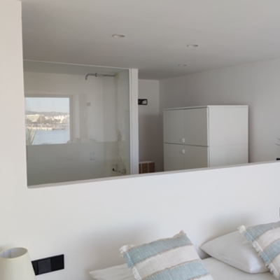 Apartamento pequeño reformado