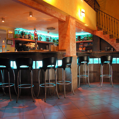 Reforma en un bar de copas