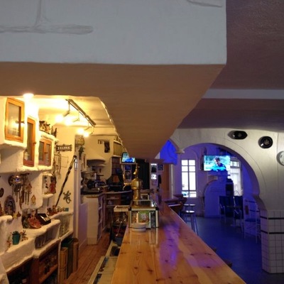 reforma integral bar Koxax