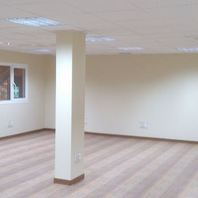 Reforma de oficinas en nave de Avilés