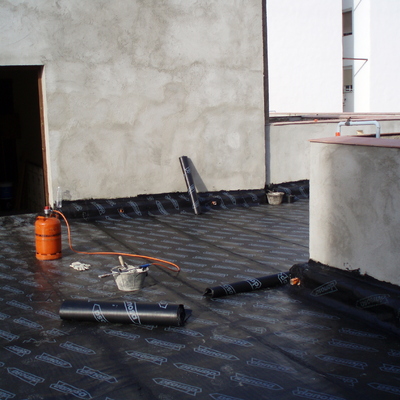 Rehabilitación cubierta, petos y patios.