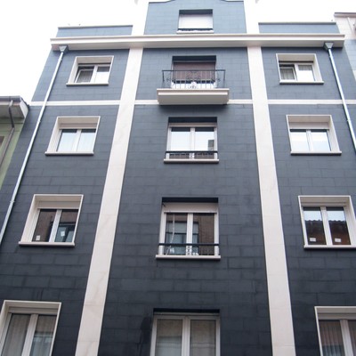 Rehabilitacion de fachada en Gijon CL: San Rafael.