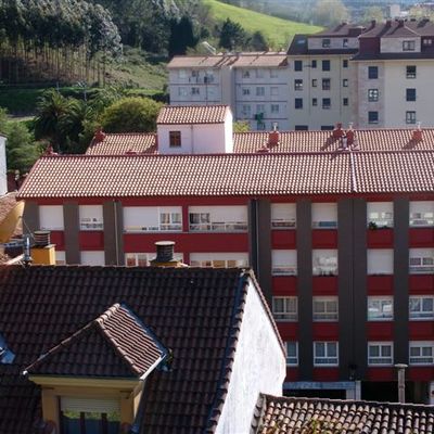 Renovacion de tejado y fachada en Candas ( C/ Carlos Albo 10 ,12 y 14)