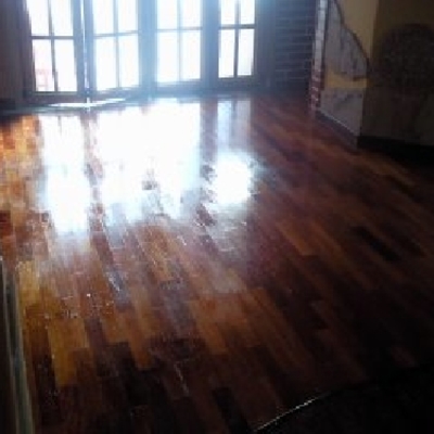 revestir paredes y suelos laminados
