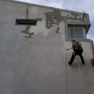 Pintura de fachada, trabajos verticales