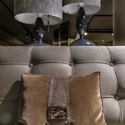 Showroom 10