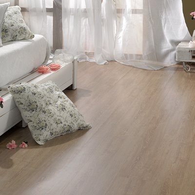 Suelo laminado AC5 8 mm