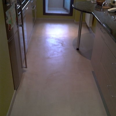 Suelo microcemento cocina acabado