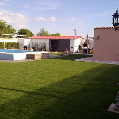 Suministro y colocacion de tepes.