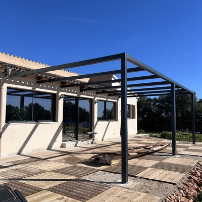 Pérgola exterior color antracita