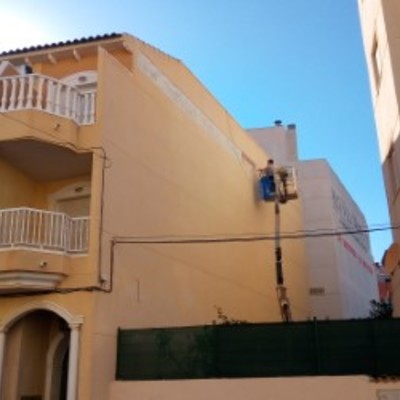 lateral de edificio.