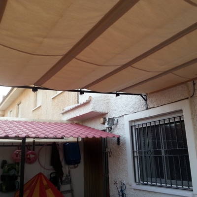 toldo abierto hay infinidades de estamptados para la lona.