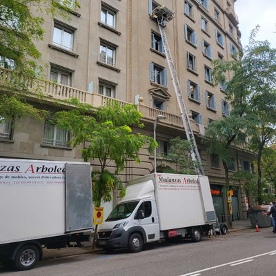 mudanzas de oficinas travessera de Gràcia, Barcelona
