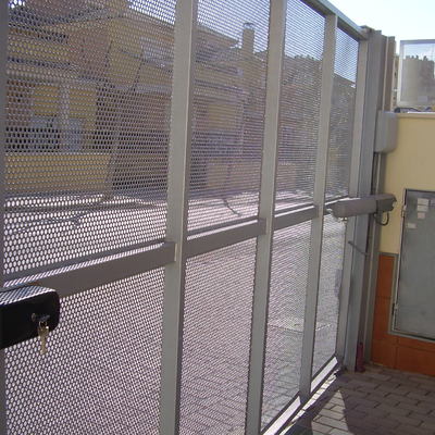 Puerta abatible