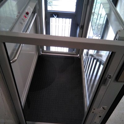 ELEVADOR VERTICAL