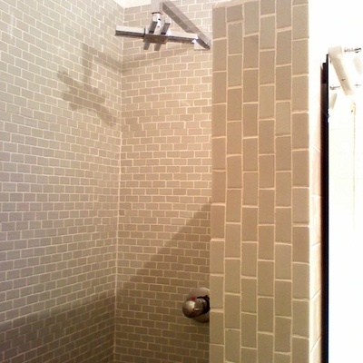 Vivienda unifamiliar en bloque sita en Málaga. Ducha