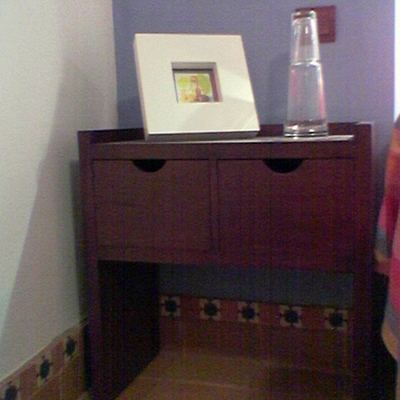 Vivienda unifamiliar en bloque sita en Sevilla. Diseño mesilla
