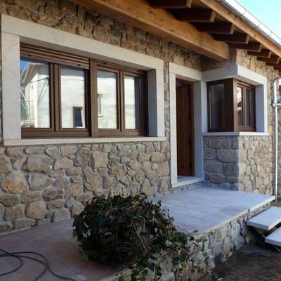VIVIENDA UNIFAMILIAR EN ZAPARDIEL DE LA RIBERA (AVIILA)