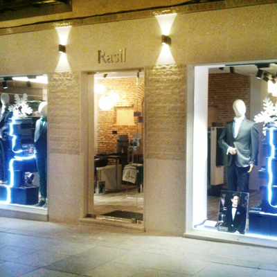 Fachada Tienda Moda hombre Rasil en Ávila