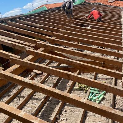 Nivelación de estructura en madera