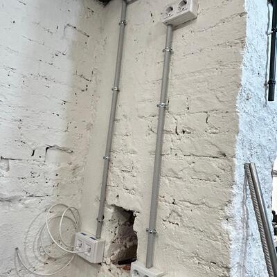 Instalacion de enchufes y tomas de red RJ45