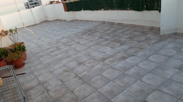Foto: Solería Terraza de Robert Construcciones #2758786 - Habitissimo