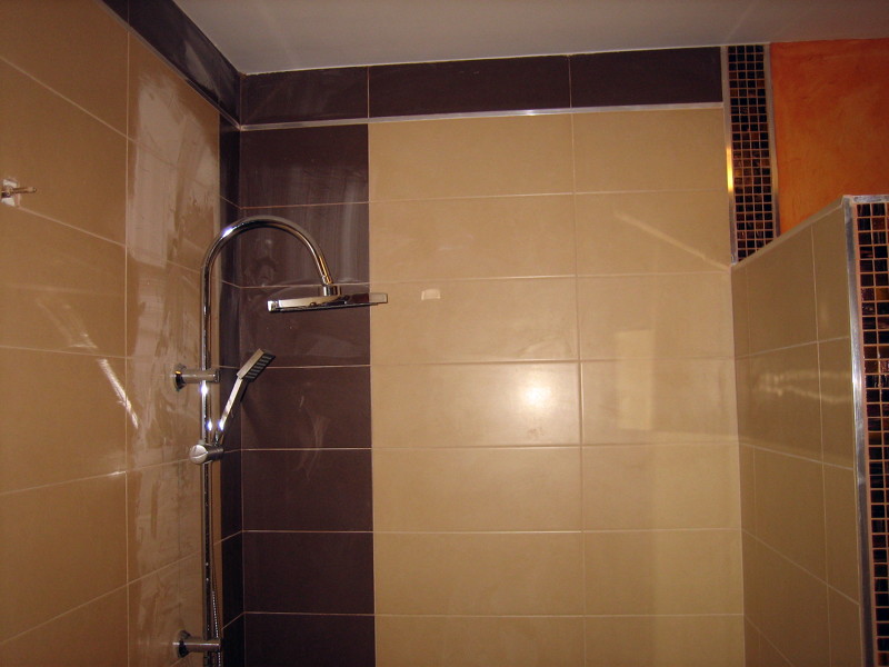 Foto: Alicatado Cuarto de Baño de Md Reformas, Construcciones Y ... Foto: Alicatado Cuarto de Baño de Md Reformas, Construcciones Y ...
