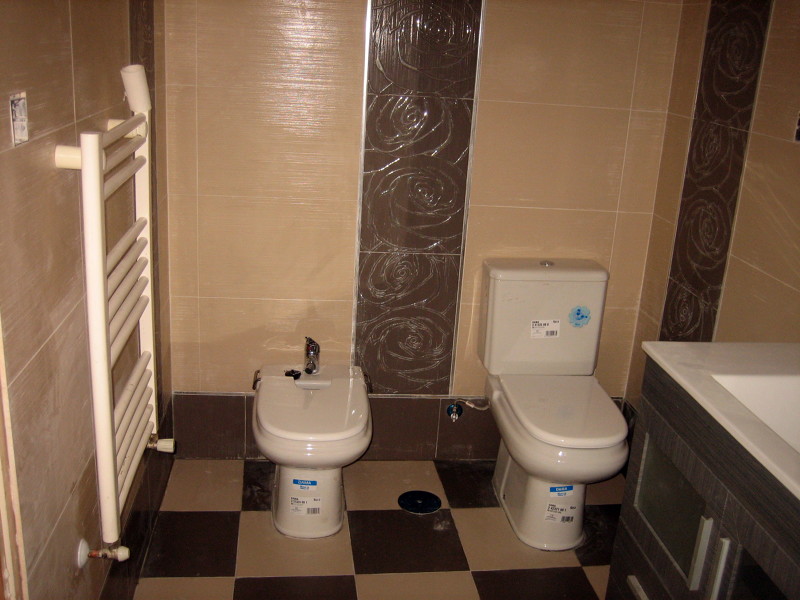Foto: Alicatado Cuarto de Baño de Md Reformas, Construcciones Y ... Foto: Alicatado Cuarto de Baño de Md Reformas, Construcciones Y ...