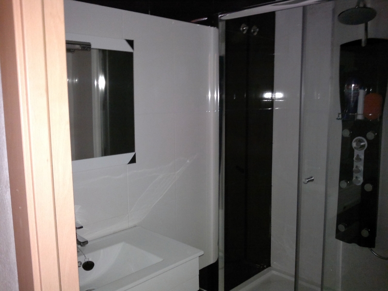 Foto: Baño Negro y Blanco de Andecoren2006 #242934 - Habitissimo