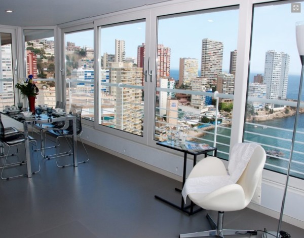 VENTANA ELEVABLE