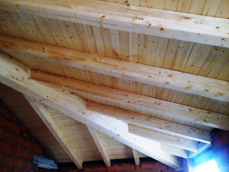 Foto: Cubierta de Madera de Pino. de Obras y Contratas Mata #193241