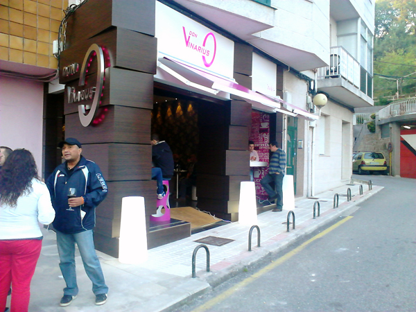 Foto: Diseño de Vinoteca de Fernando Val Interiorismo - Infografia ...
