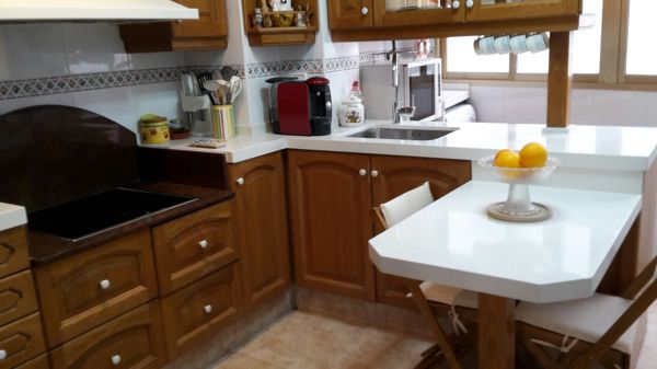 Foto: Encimera Cocina Cuarzo Blanco Supremo de Marbres Octavio #730875
