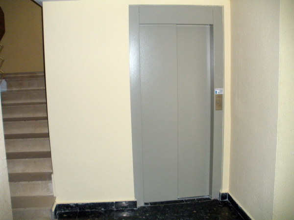 Instalación de ascensor en edificio existente