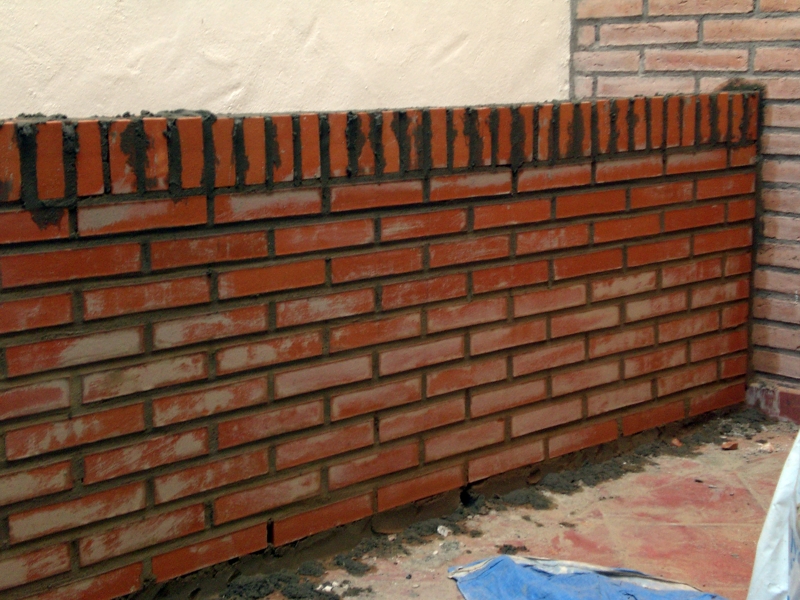 Foto: Jardinera de Obra de Ladrillo Visto de Izpe Reformas #186670