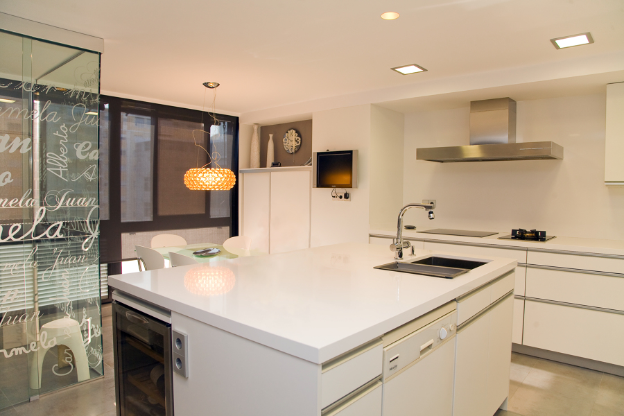 Foto: proyecto cocina y lavadero en valencia de de color greige ...